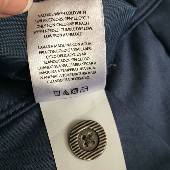 NWT Isaac Mizrahi NY Vintage Indigo Tailored Short - Picture 11 of 11